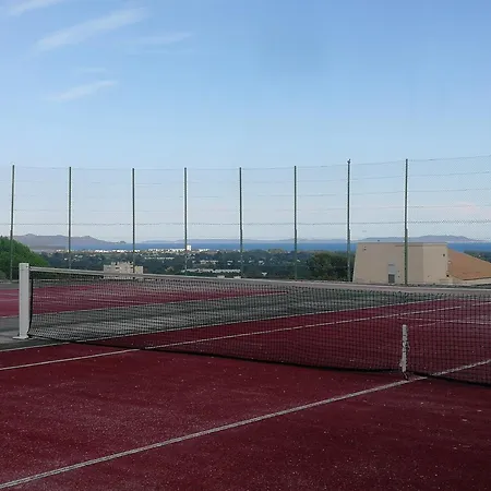 Climatisé Dans Résidence Avec Piscine Et Tennis * Hyères